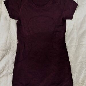 Lululemon Maroon Swiftly Tech Short Sleeve Women 6